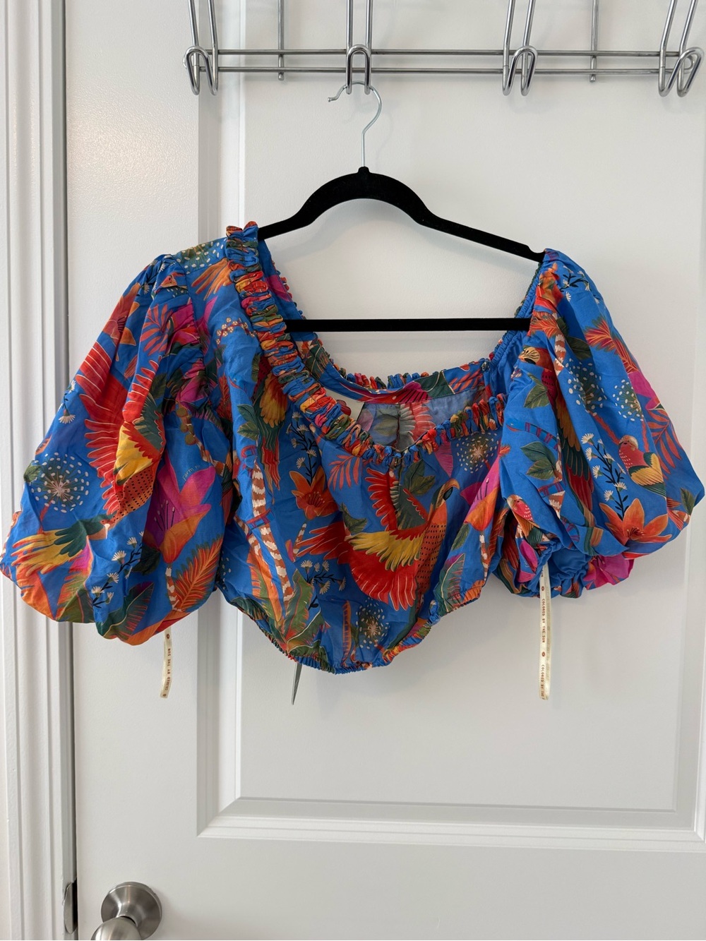 FARM Rio NWT Blue Macaw Tropical One-Shoulder Crop Top XL - Picture 2 of 4